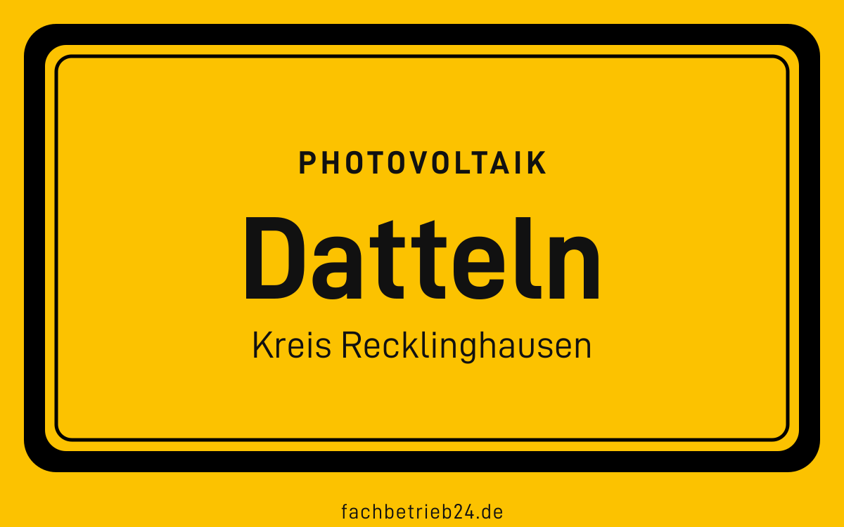 Gelbe Ortstafel Datteln mit der Kopfzeile Photovoltaik